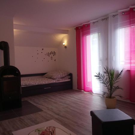 Haus Waldidyll Apartment Lauta Exterior photo