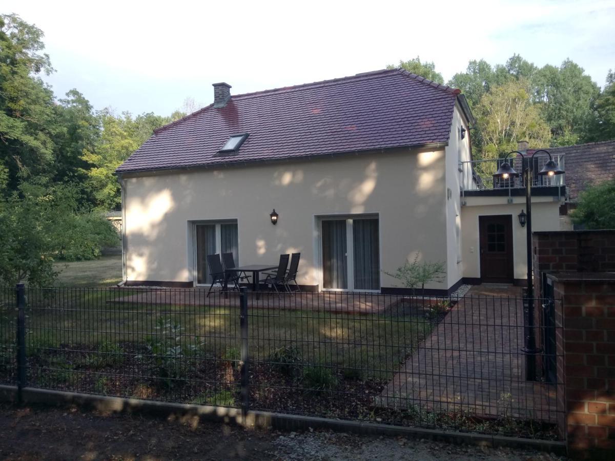 Haus Waldidyll Apartment Lauta Exterior photo
